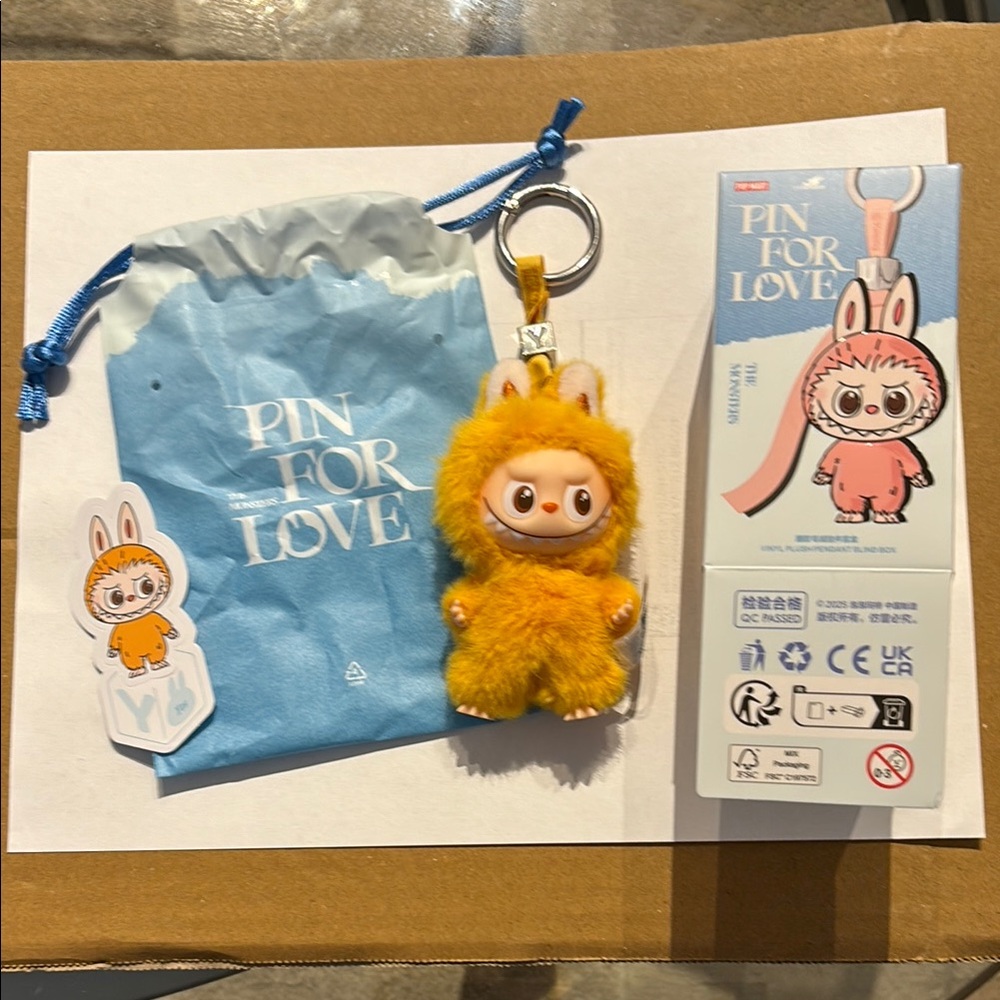Pop Mart Pin For Love Y